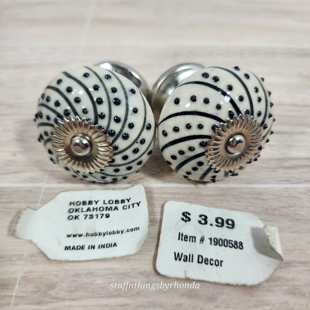 Hobby Lobby Ceramic Drawer/ Cabinet‎ Knobs Ivory, Black & Silver Ornate Dotted